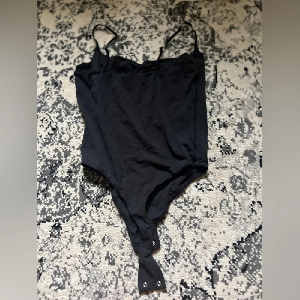 SKIMS Black Bodysuit - Picture 2 of 3